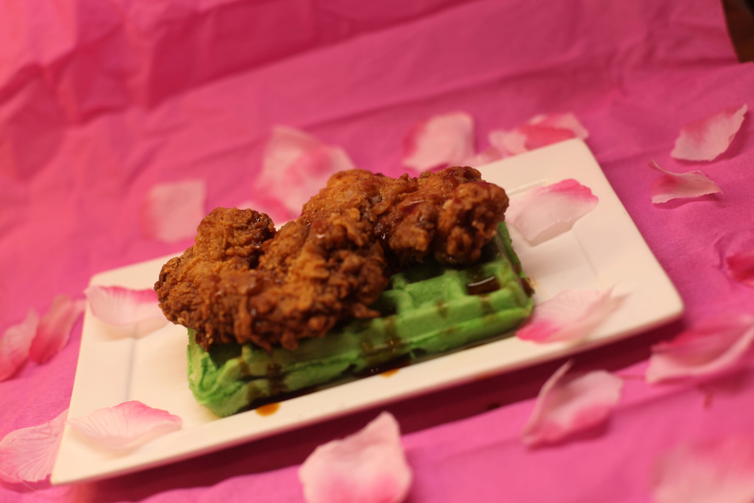 Chicken & Pandan Waffle - Afbeelding 1